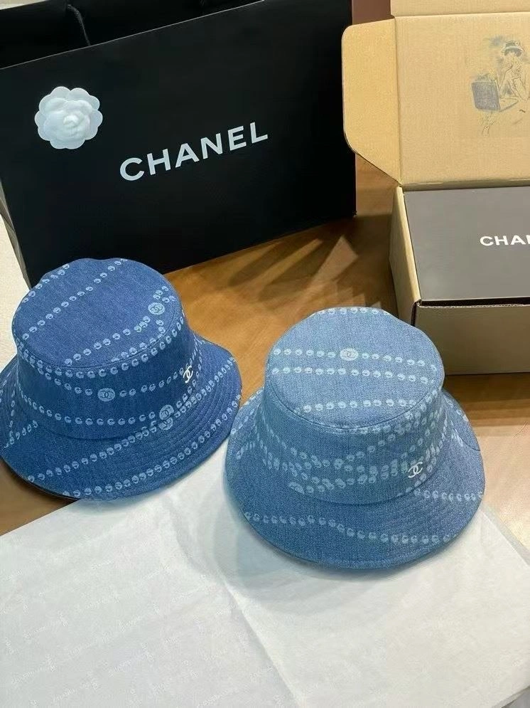 RelaxedFit Chanel Caps 262384