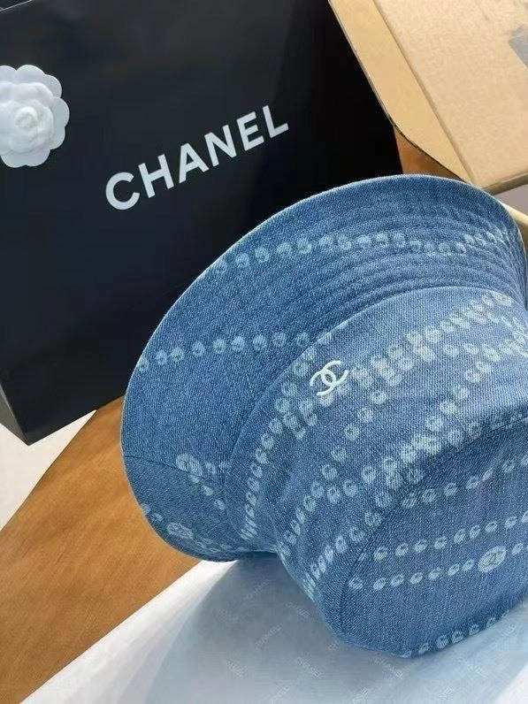 RelaxedFit Chanel Caps 262384
