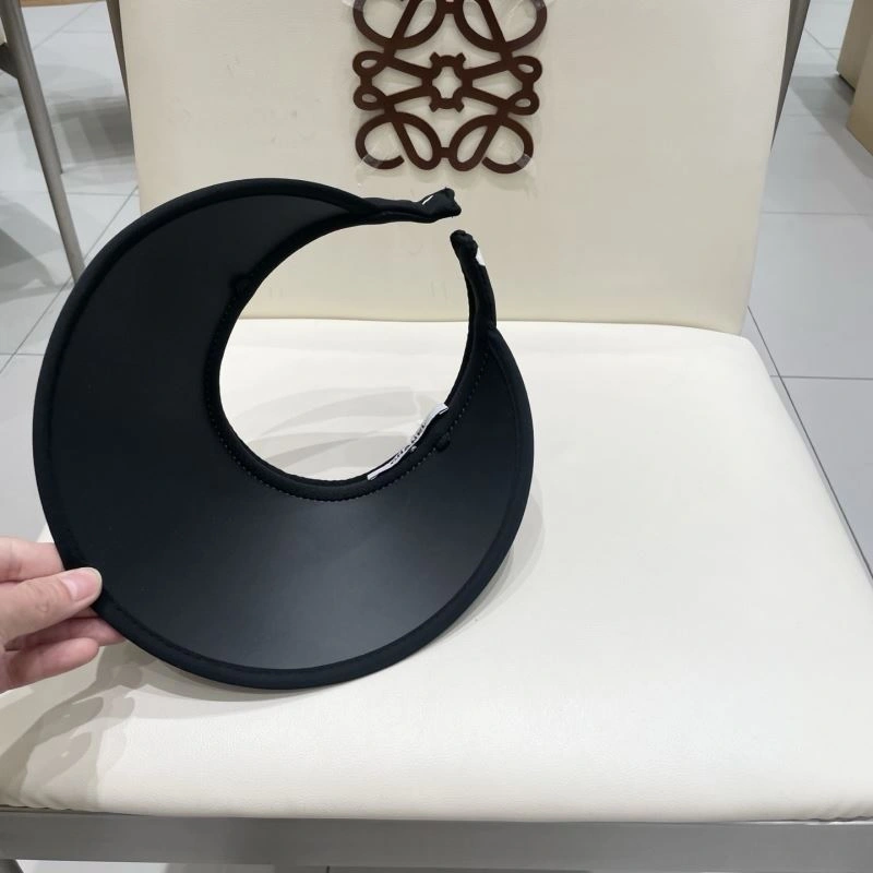 Comfortable Chanel Caps 262377
