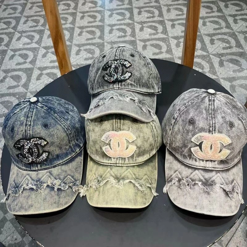 Comfortable Chanel Caps 262365