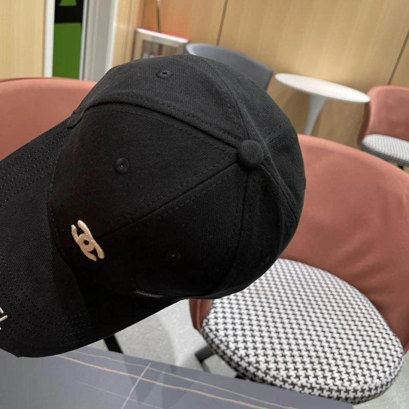 FreshLook Chanel Caps 262360