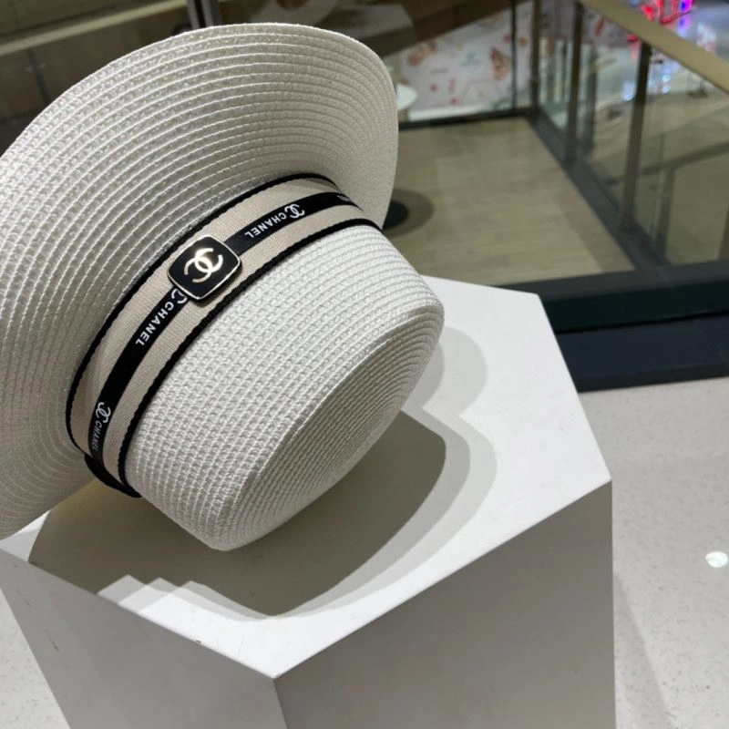 Bold Chanel Caps 262348