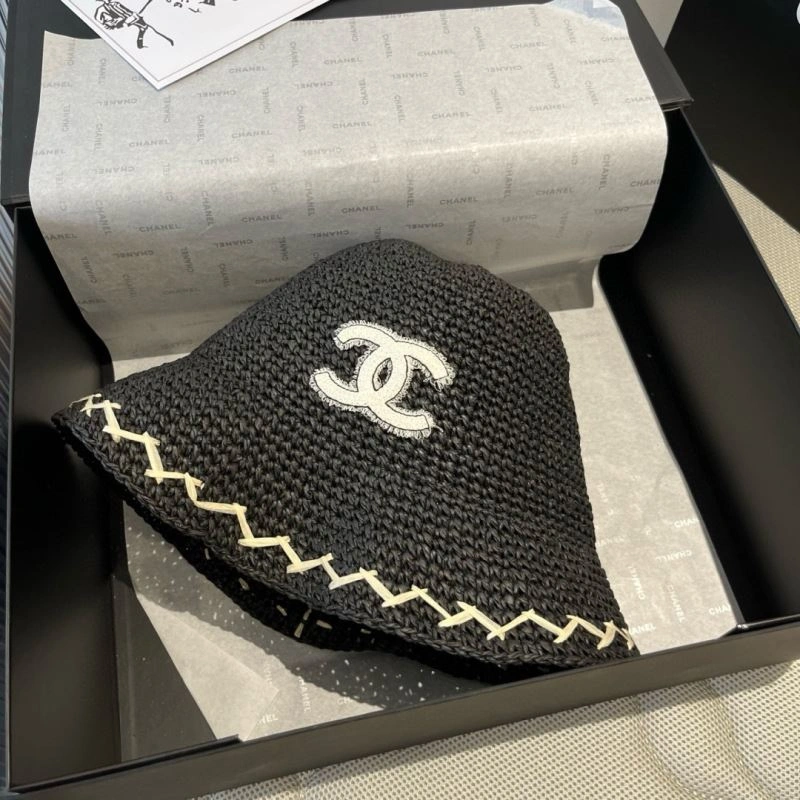 Chanel Caps Sleek 262336