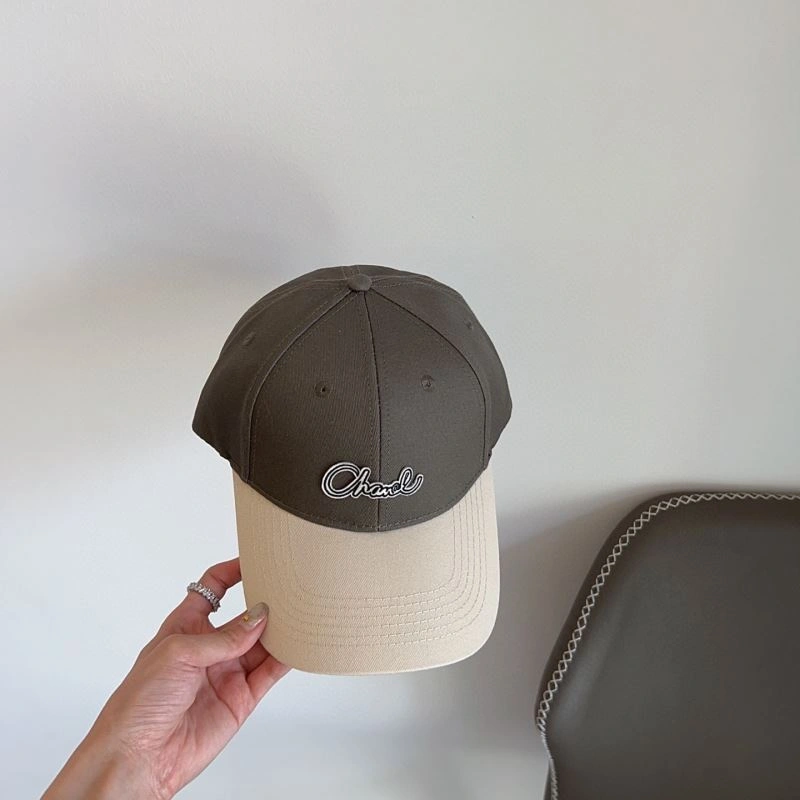 Minimalist Chanel Caps 262329