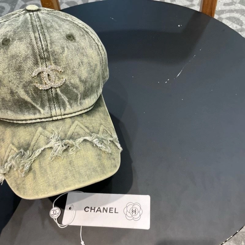 Stylish Chanel Caps 262309