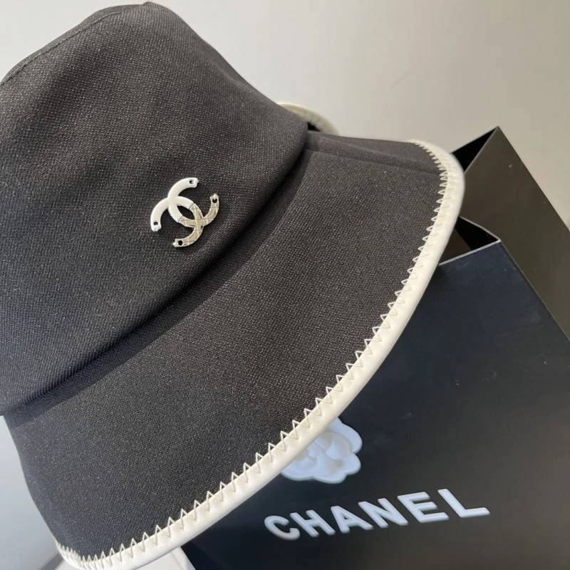 Chanel Caps Chic 262303