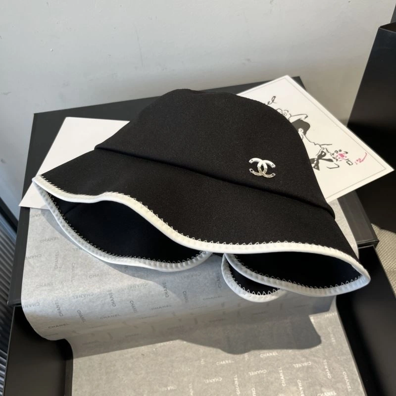 Chanel Caps Chic 262303