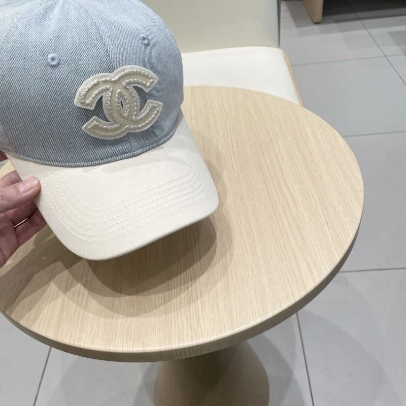 Snug Chanel Caps 262292