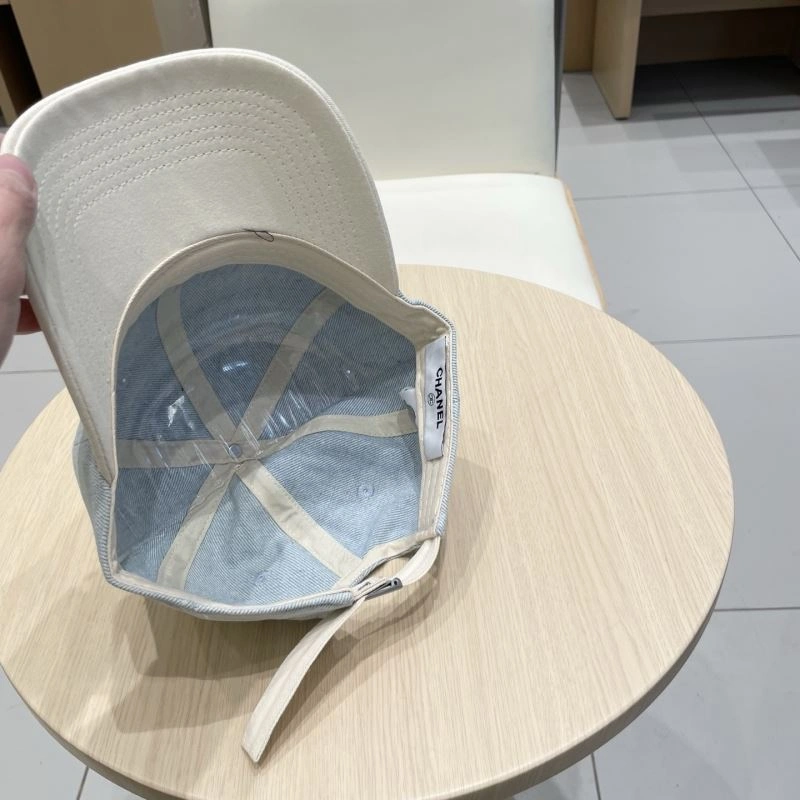 Snug Chanel Caps 262292