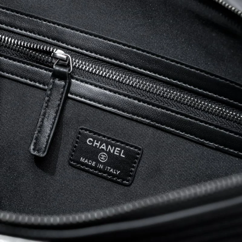 Breathable Chanel Clutch Bags 54078