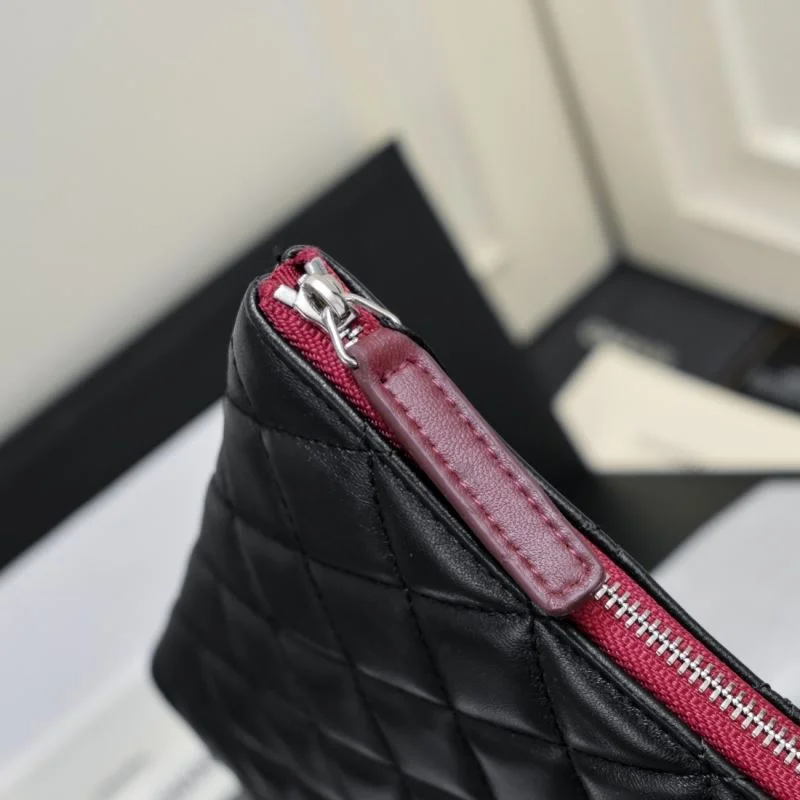 Chanel Clutch Bags Neat 54069