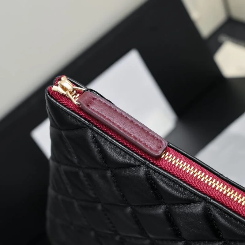 GoAnywhere Chanel Clutch Bags 54065