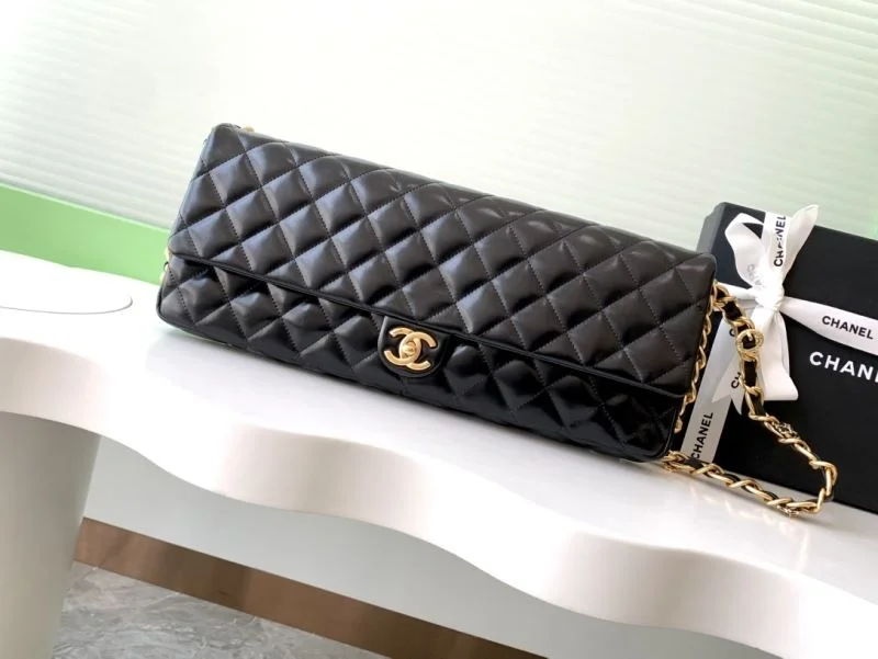 Chic Chanel Clutch Bags 53421