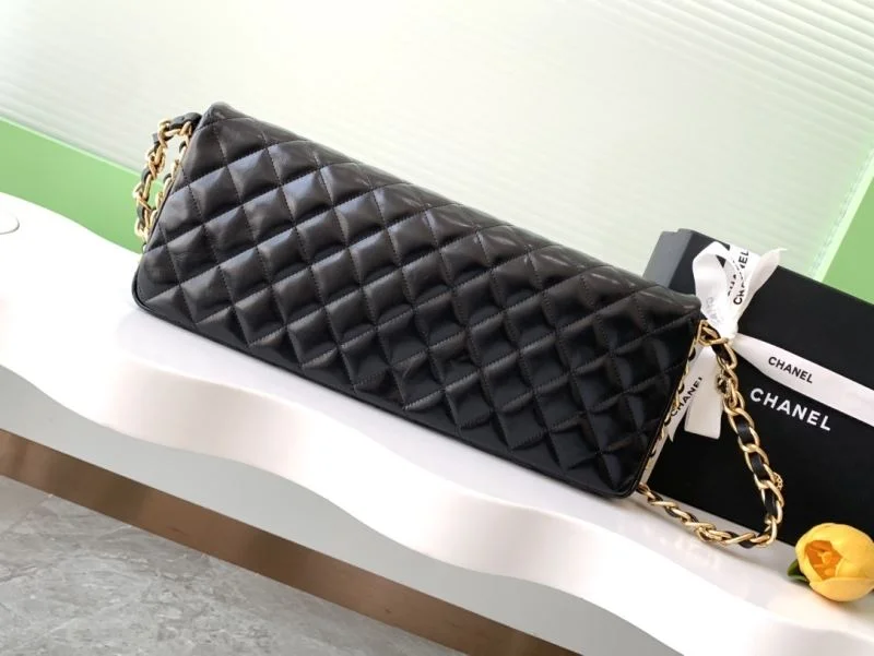 Chic Chanel Clutch Bags 53421