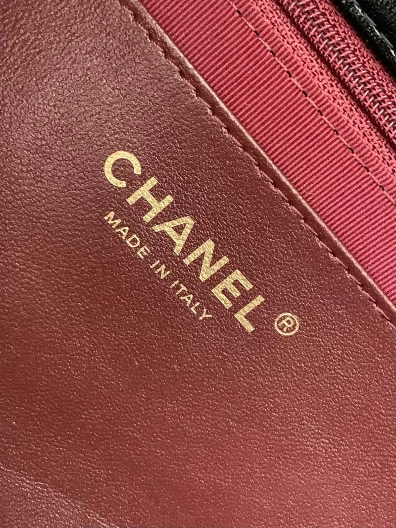 Chic Chanel Clutch Bags 53421