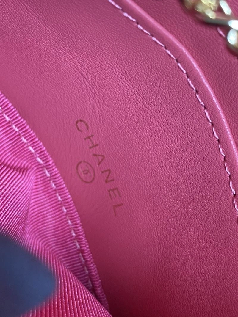 Chanel Clutch Bags Snug 57235