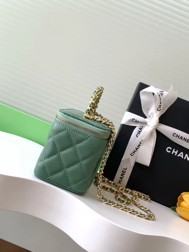 FashionForward Chanel Cosmetic Bags 53952