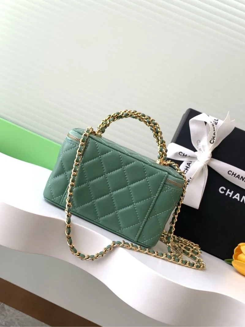 FashionForward Chanel Cosmetic Bags 53952