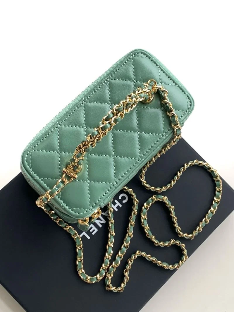 FashionForward Chanel Cosmetic Bags 53952