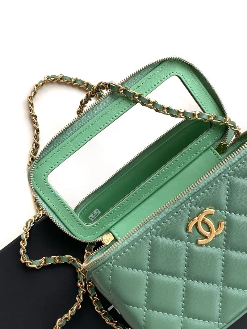 FashionForward Chanel Cosmetic Bags 53952