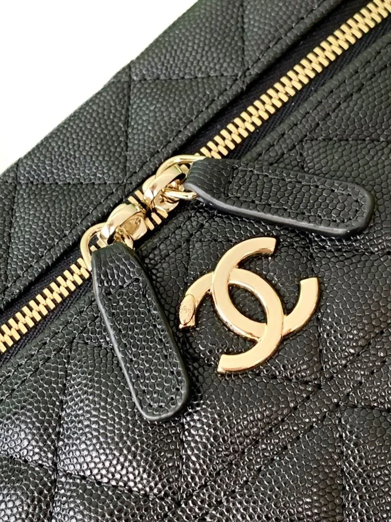 FlexibleFit Chanel Cosmetic Bags 53950