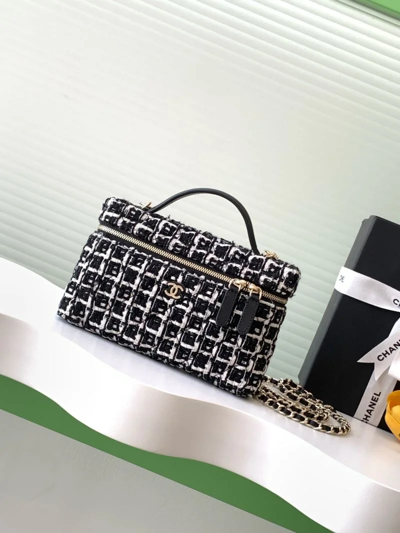 Resilient Chanel Cosmetic Bags 54060