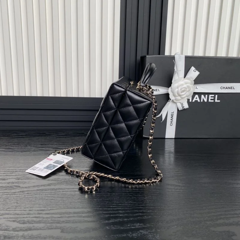 Chanel Cosmetic Bags Packable 53946