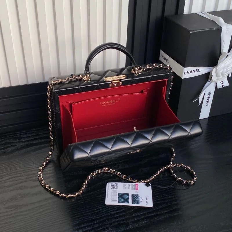 Chanel Cosmetic Bags Packable 53946
