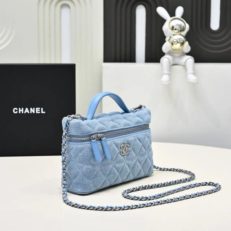 Chic Chanel Cosmetic Bags 53944
