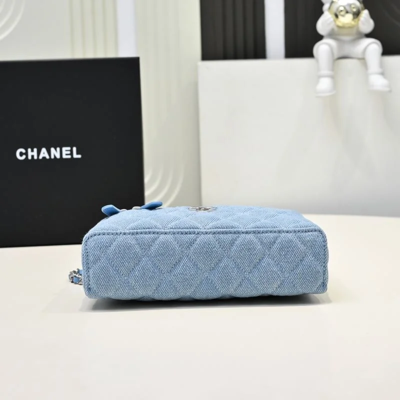 Chic Chanel Cosmetic Bags 53944