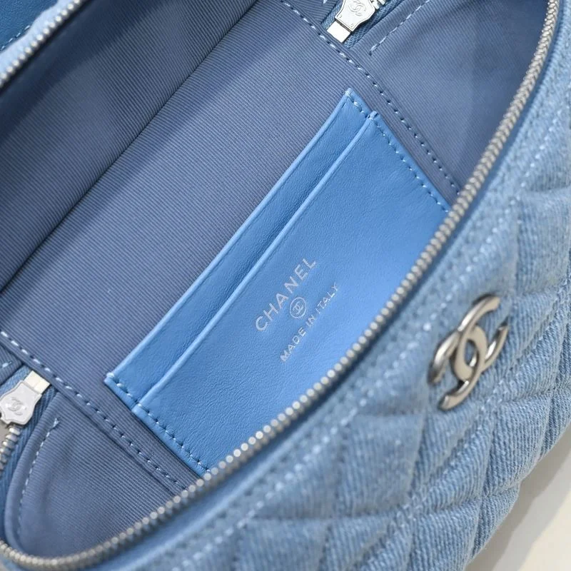 Chic Chanel Cosmetic Bags 53944