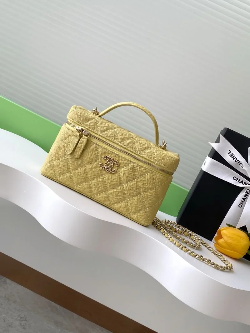 Sophisticated Chanel Cosmetic Bags 53938