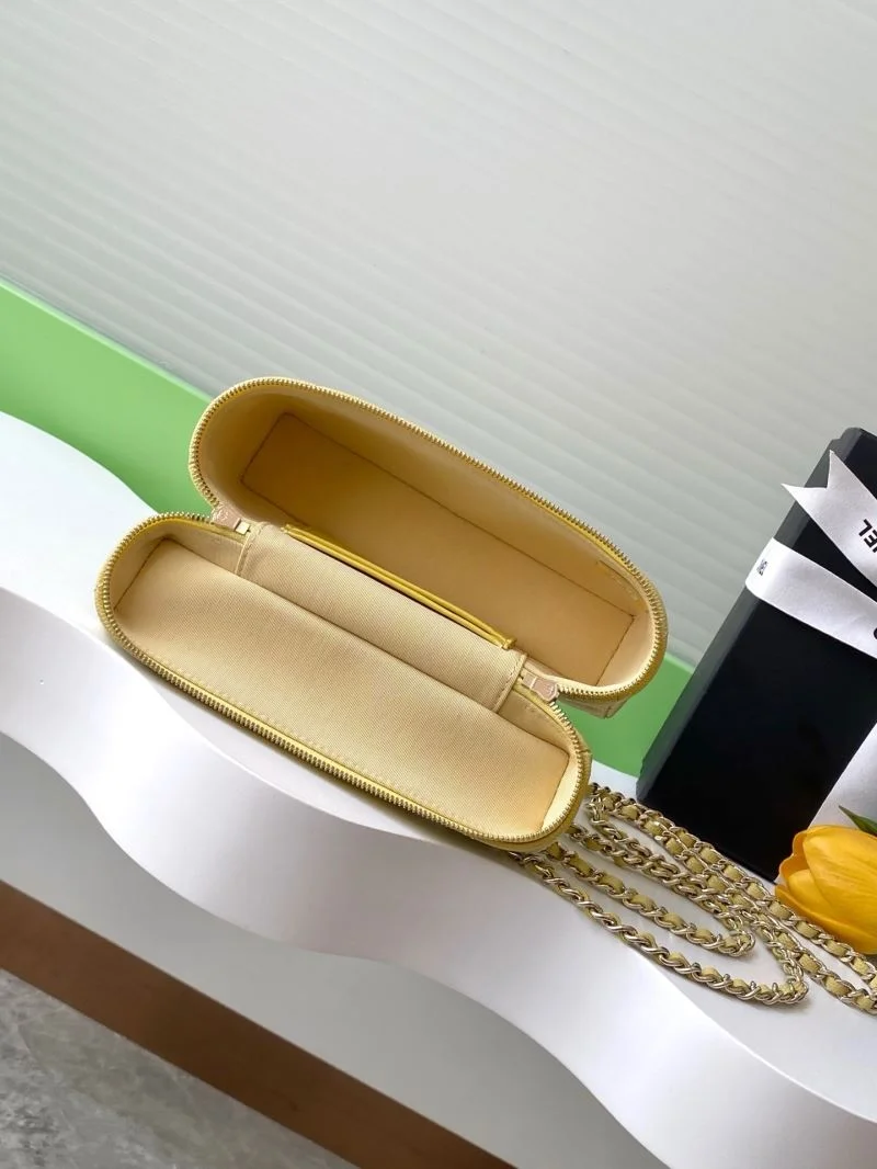 Sophisticated Chanel Cosmetic Bags 53938