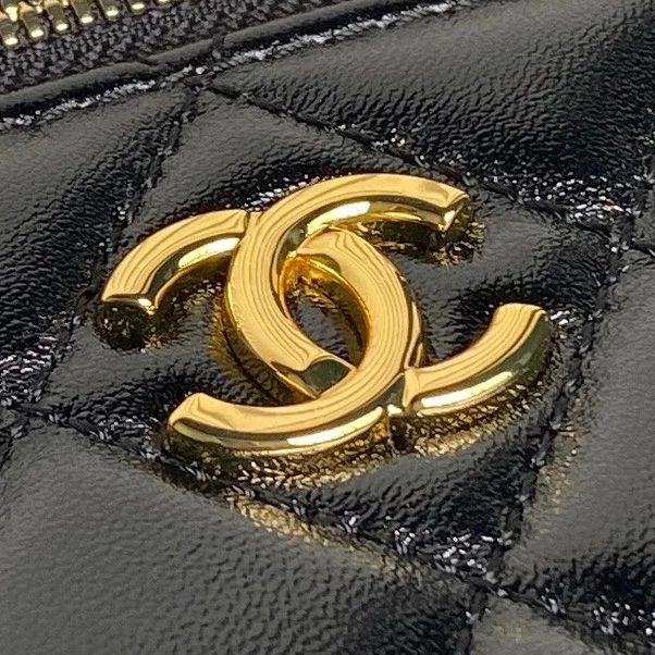 Chanel Cosmetic Bags Modern 53998