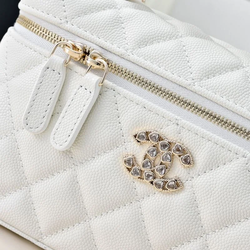 Chanel Cosmetic Bags Thermal 53923