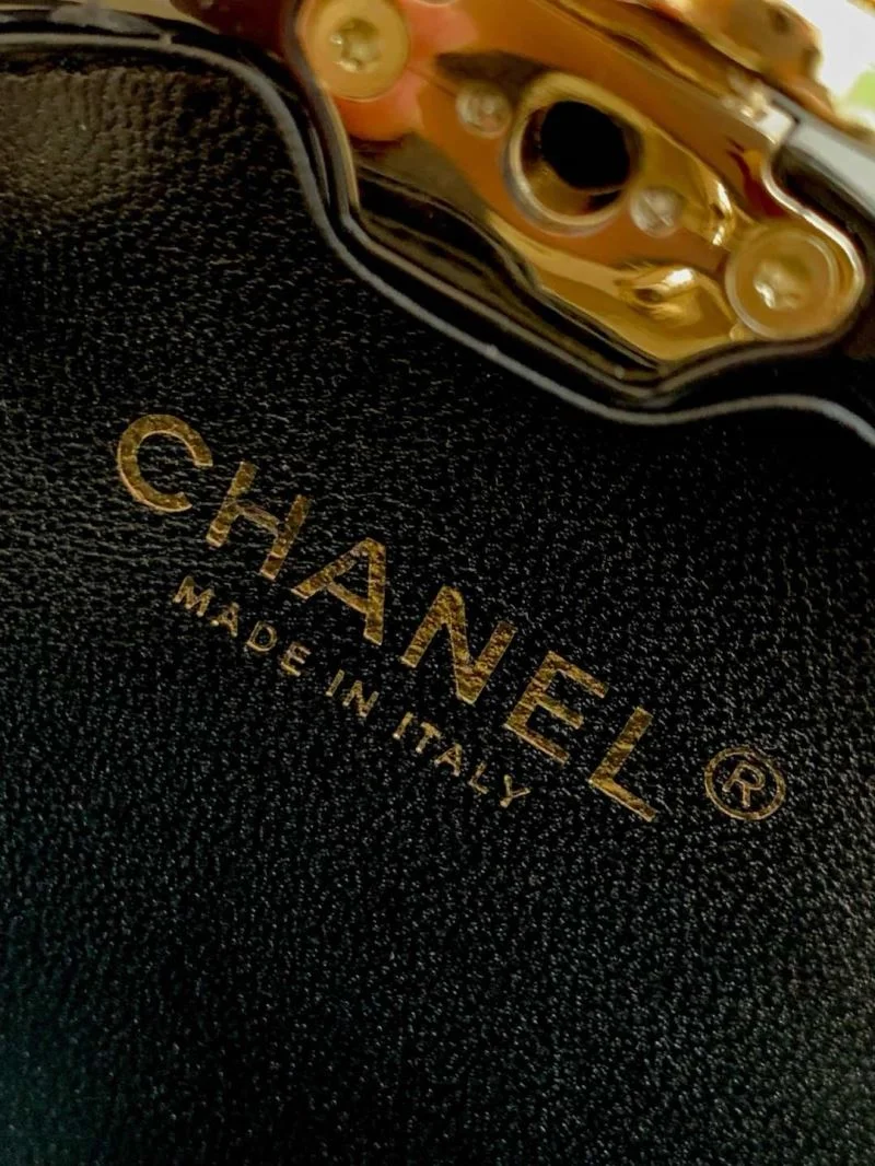 Affordable Chanel Cosmetic Bags 53425