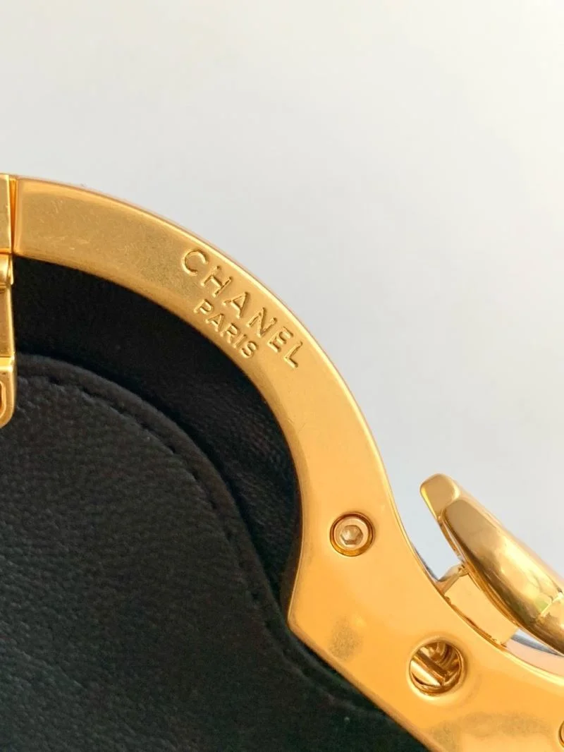 Chanel Cosmetic Bags Resilient 53432