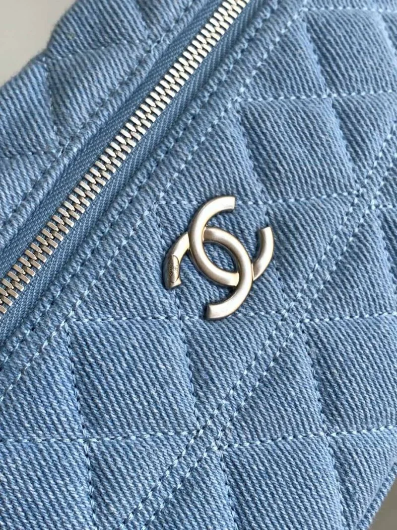 Chanel Cosmetic Bags Tailored 53420