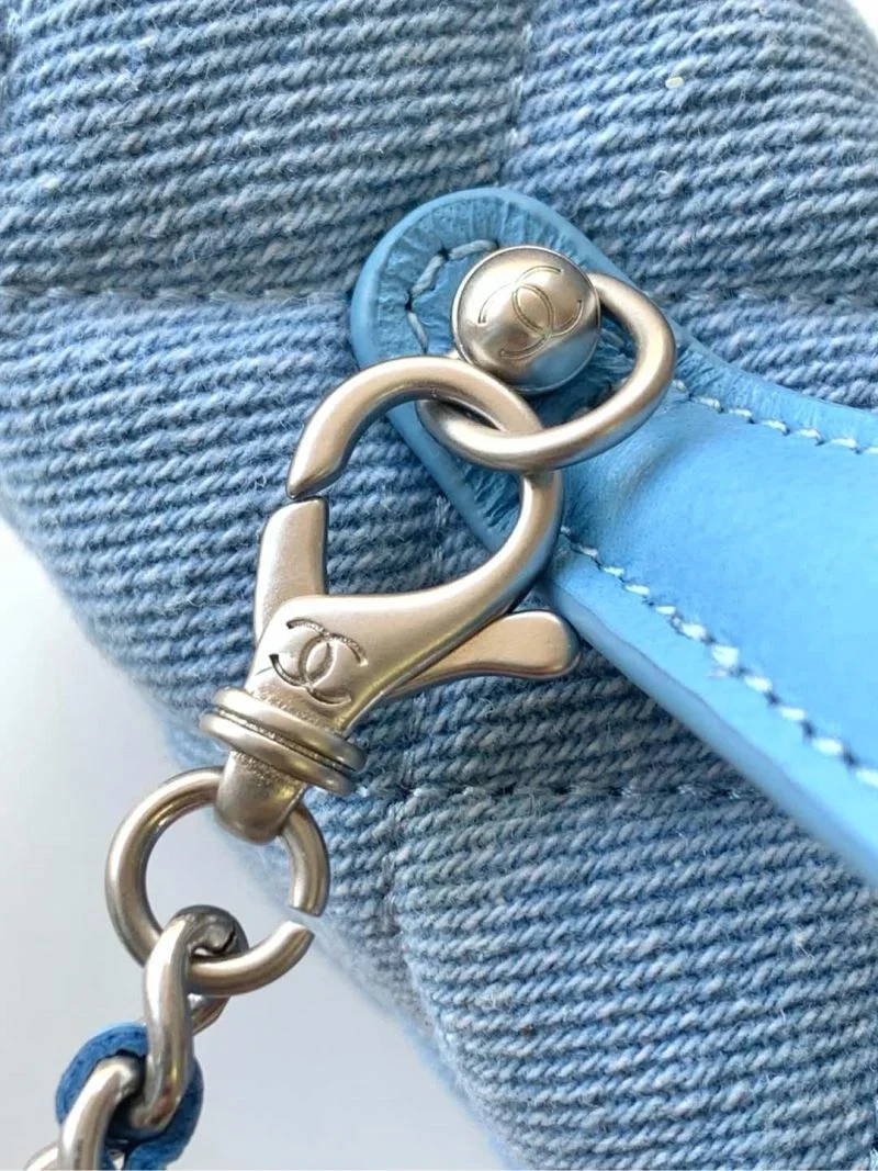Chanel Cosmetic Bags Tailored 53420