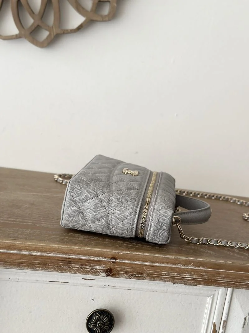 Affordable Chanel Cosmetic Bags 53469
