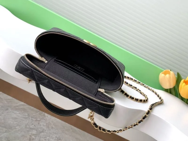 Chanel Cosmetic Bags Elegant 53470