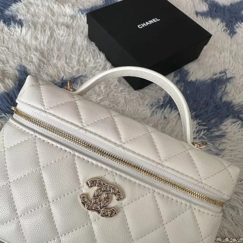 Chanel Cosmetic Bags Sophisticated 53406