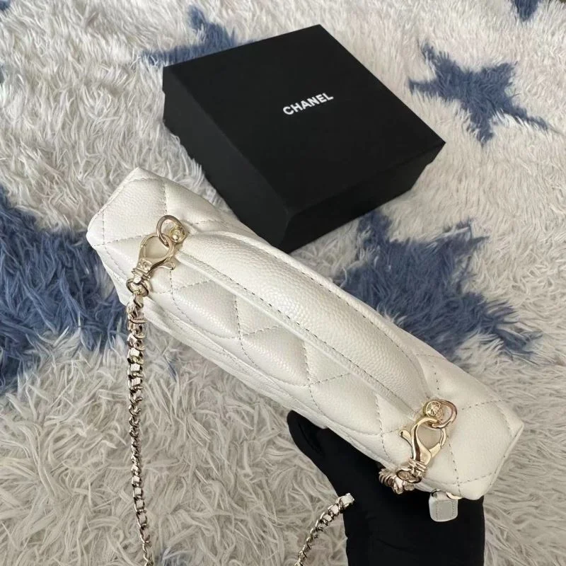 Chanel Cosmetic Bags Sophisticated 53406