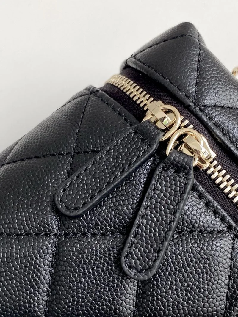 Reliable Chanel Cosmetic Bags 53409