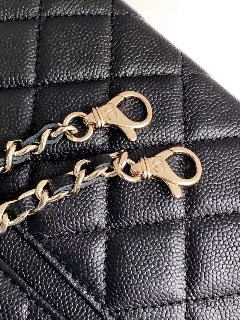 Reliable Chanel Cosmetic Bags 53409