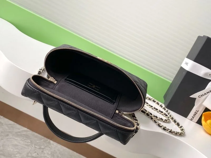 Reliable Chanel Cosmetic Bags 53409