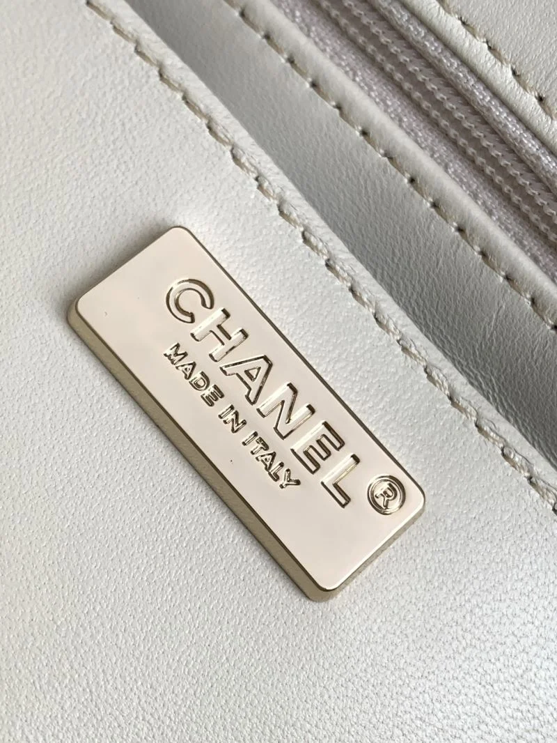 Chanel Cosmetic Bags Lightweight 53404