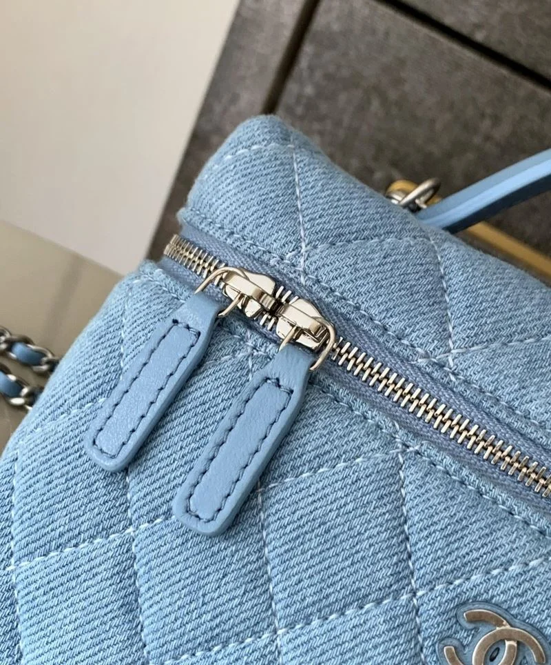 Compact Chanel Cosmetic Bags 53412