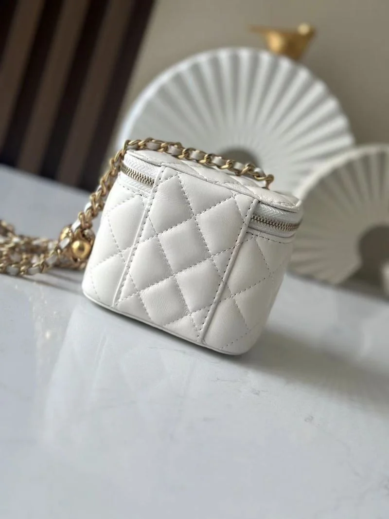 Chanel Cosmetic Bags Durable 53416