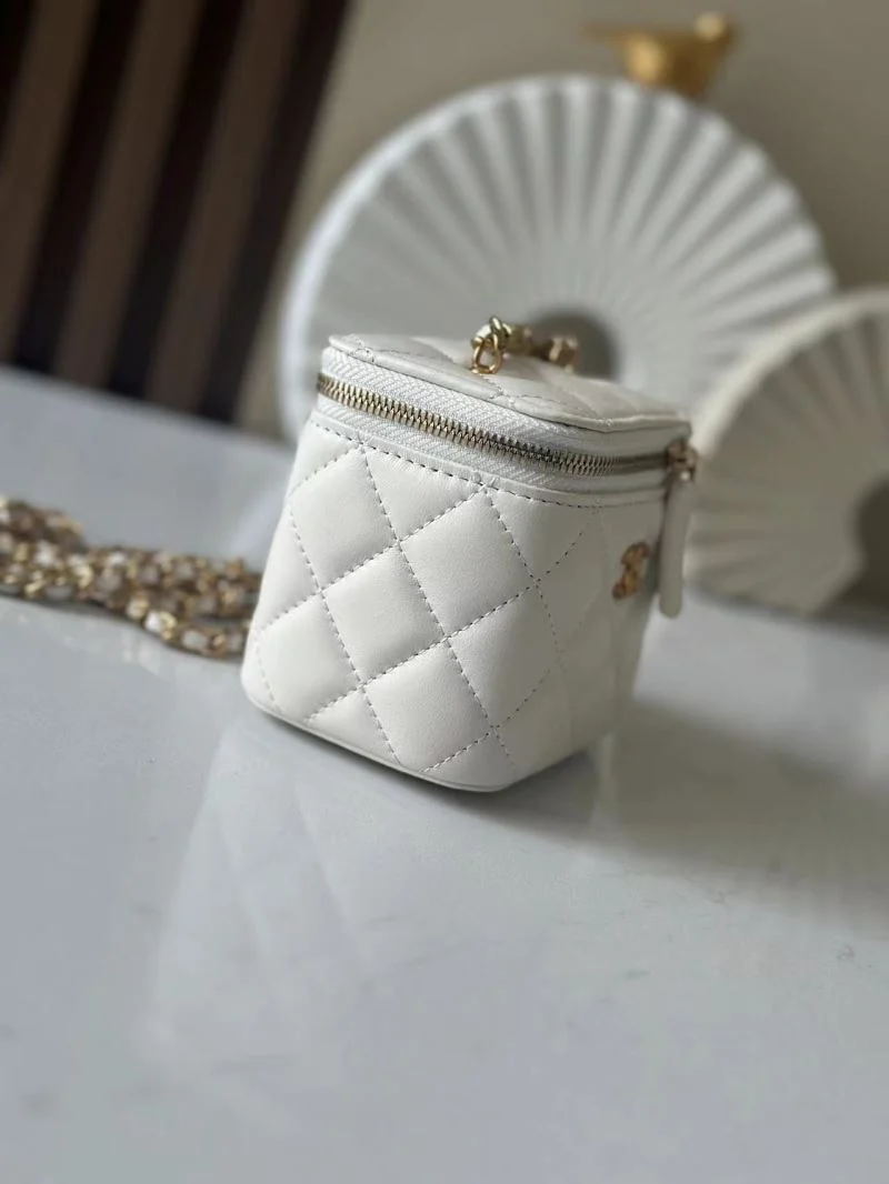 Chanel Cosmetic Bags Durable 53416